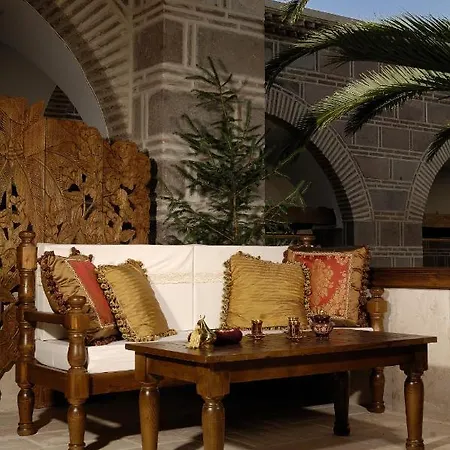 Kanuni Kervansaray Historical Кешме