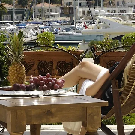 Kanuni Kervansaray Historical Cesme