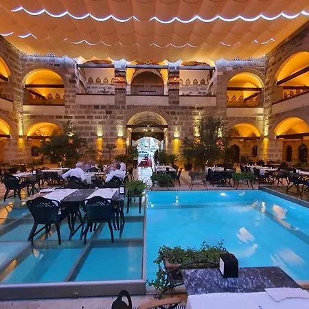Otel Kanuni Kervansaray Historical Çeşme
