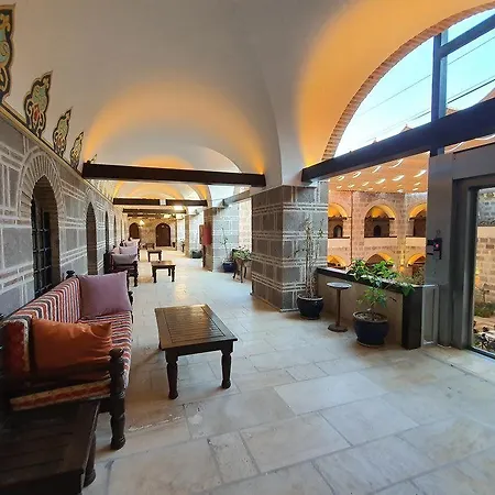 Kanuni Kervansaray Historical Отель 5*