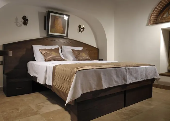 Kanuni Kervansaray Historical Çeşme