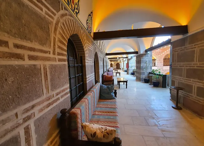 Hotel Kanuni Kervansaray Historical Çeşme