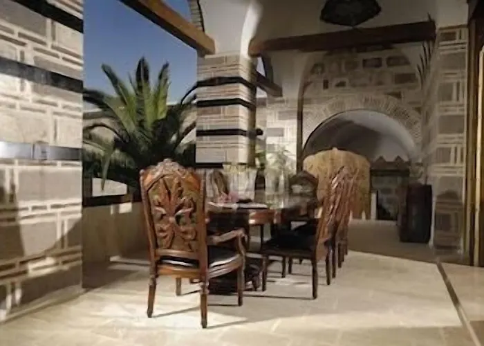 Kanuni Kervansaray Historical Hotel Çeşme