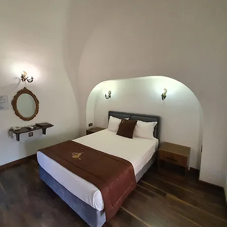 Kanuni Kervansaray Historical Hotel Cesme
