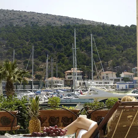 Kanuni Kervansaray Historical 5* Cesme
