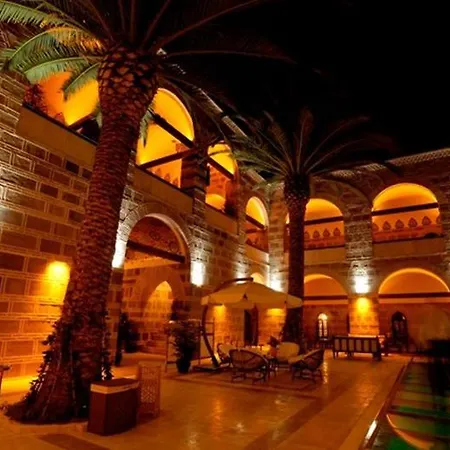 Kanuni Kervansaray Historical Hotel Cesme
